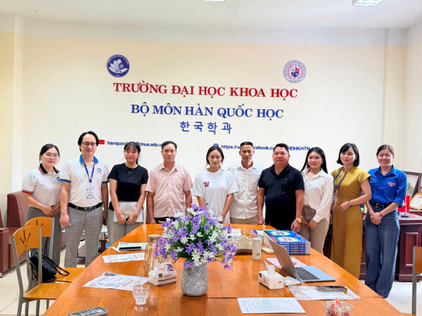 Rộn ràng đón Tân Sinh viên khóa 24 ngành Hàn Quốc học nhập học đợt 1 năm 2026